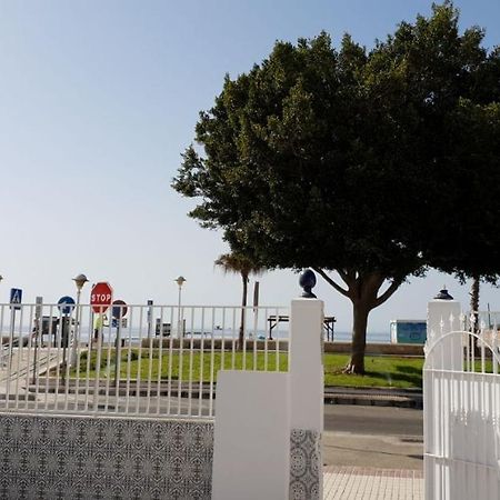 Ferienwohnung Casa 1ª Linea Paseo Maritimo Torre Del Mar Exterior foto
