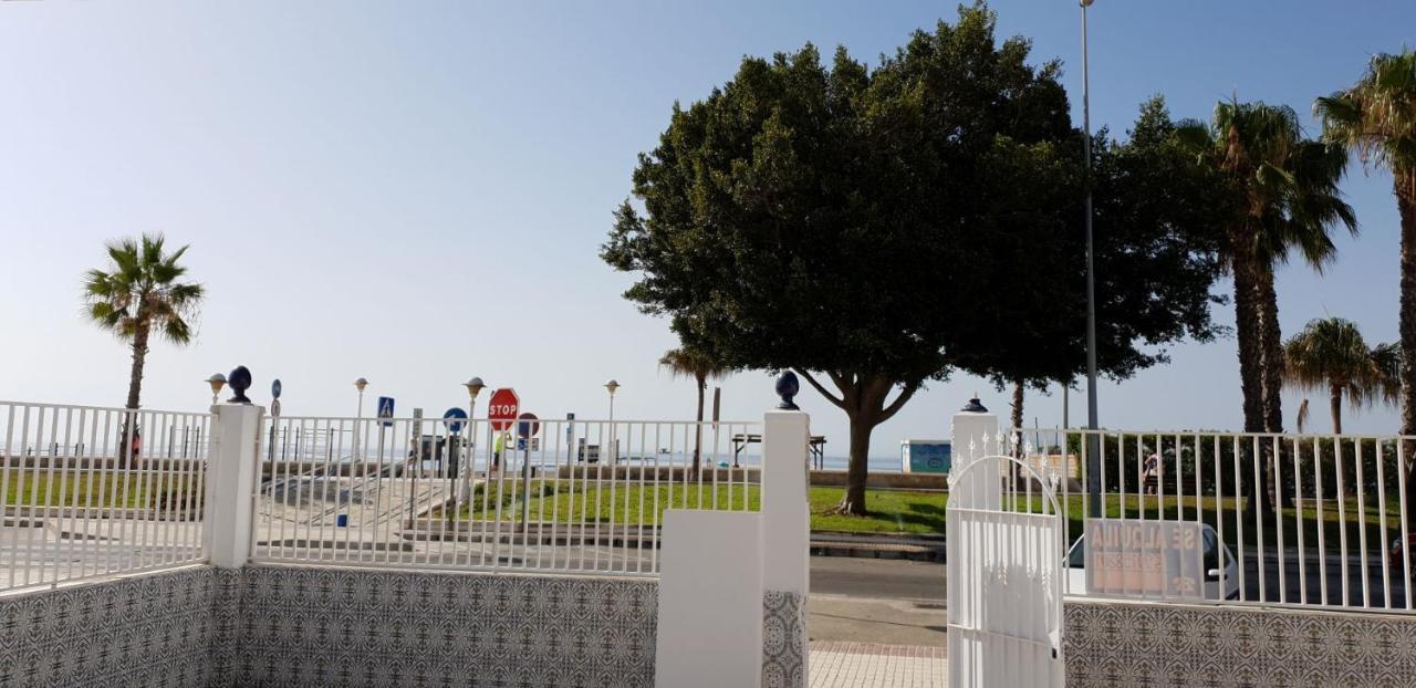 Ferienwohnung Casa 1ª Linea Paseo Maritimo Torre Del Mar Exterior foto